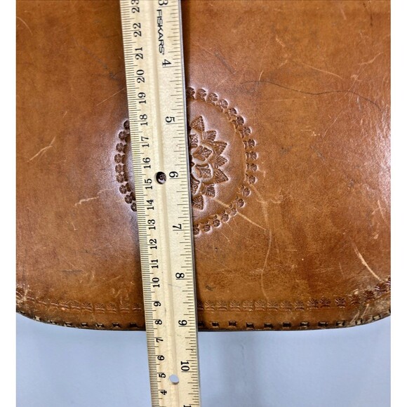 Vintage Leather Hand Tooled Handbag Crossbody Tan Fringe Hippie Boho Foldover - Picture 14 of 16